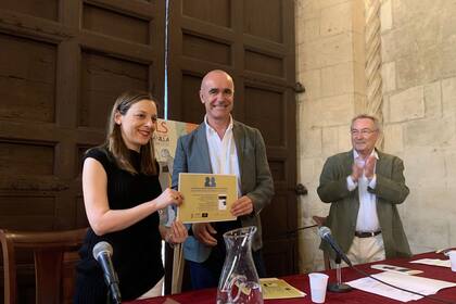 28-05-2019 Victoria León recibe el IX Premio Iberoamericano de Poesía Hermanos Machado. POLITICA CULTURA AYUNTAMIENTO DE SEVILLA