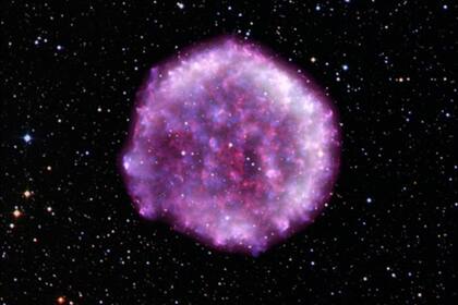 28/02/2023 Utilizando datos del Explorador de Polarimetría de Rayos X por Imágenes (IXPE) de la NASA, investigadores han descubierto nueva información sobre el remanente de supernova Tycho, una estrella cuya explosión se vió en la Tierra en 1572.  Un equipo internacional de científicos ha descubierto nueva información sobre los restos de una estrella que explotó hace más de 450 años.  POLITICA INVESTIGACIÓN Y TECNOLOGÍA X-RAY (IXPE: NASA/ASI/MSFC/INAF/R. FERRAZZOLI, ET