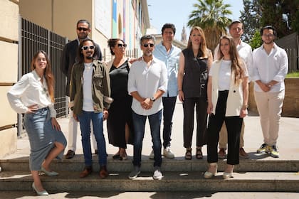 29/05/2024 Sevilla.-Arcángel, Poveda y Argentina, entre las diez producciones de La Bienal en el Maestranza. El Teatro del Maestranza tendrá un gran protagonismo en la próxima edición de La Bienal de Flamenco de Sevilla, puesto que acogerá la inauguración, el estreno de Miguel Poveda, y espectáculos de Manuel Liñán, Arcángel, el Ballet Flamenco de Andalucía, Eva Yerbabuena, Farruquito, Manuela Carrasco, Argentina e Israel Galván, con la ROSS como clausura de la edición: "Todo ello, grandes producciones". POLITICA ANDALUCÍA ESPAÑA EUROPA SEVILLA MARÍA JOSÉ LÓPEZ-EUROPA PRESS