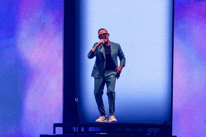 29/06/2023 El cantante Alejandro Sanz durante una actuación en el WiZink Center, a 29 de junio de 2023, en Madrid (España). Alejandro Sanz es un cantautor y compositor. Inició su carrera en 1989 con el álbum ‘Los chulos son pa' cuidarlos’, con el nombre artístico de Alejandro Magno. En 1991 lanzó su segundo álbum, el primero oficialmente como Alejandro Sanz, titulado ‘Viviendo deprisa’. El cantante ha acudido al WiZink Center como parte de su gira ‘Sanz En Vivo’. SOCIEDAD Ricardo Rubio / Europa Press