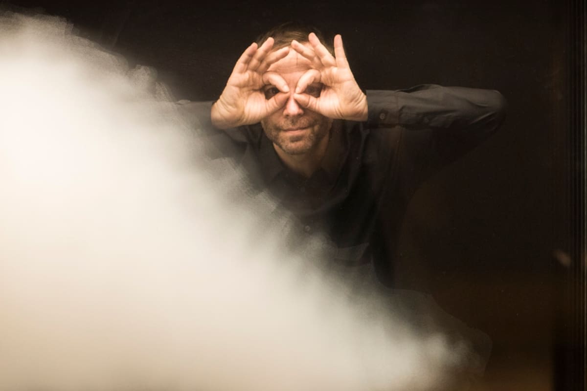 Leandro Erlich: "Me gusta caminar en el borde"