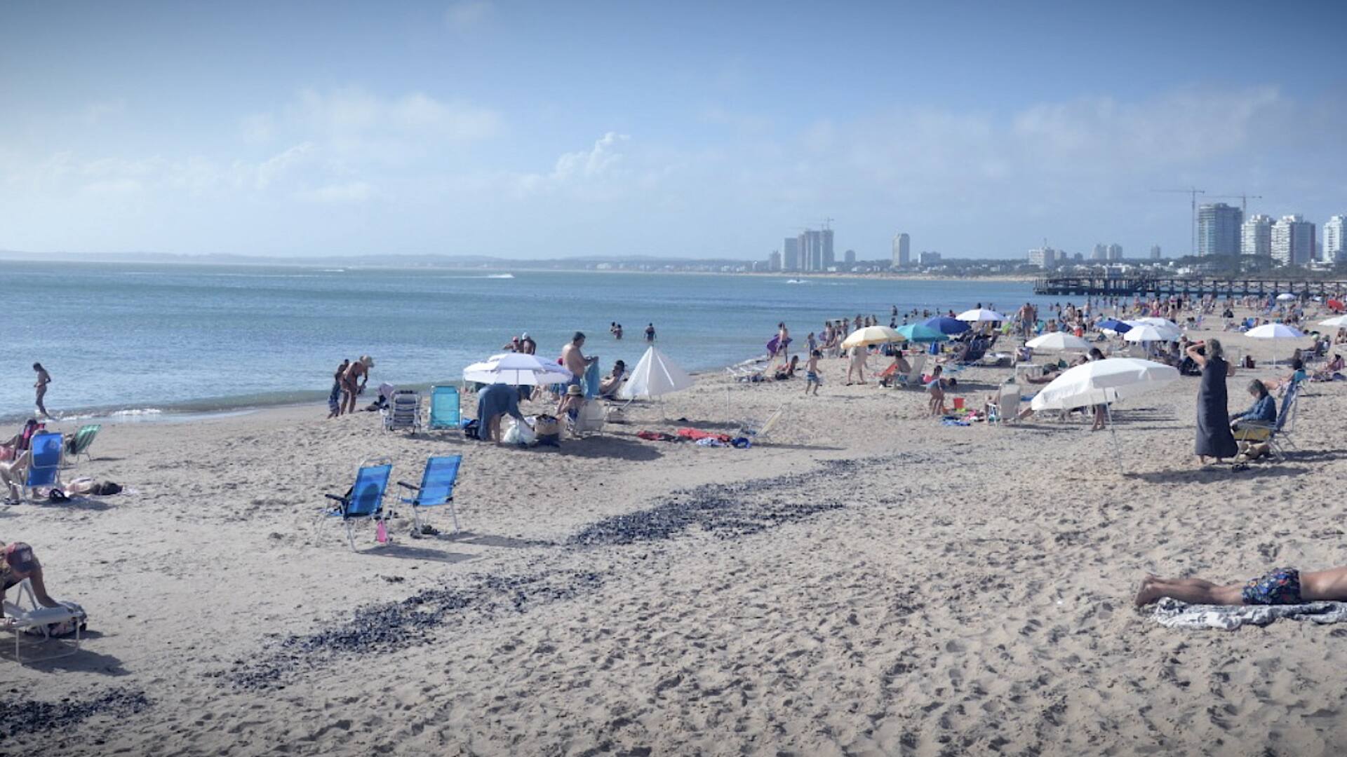 Verano retro. Cómo es la Punta del Este íntima de los argentinos que lograron cruzar