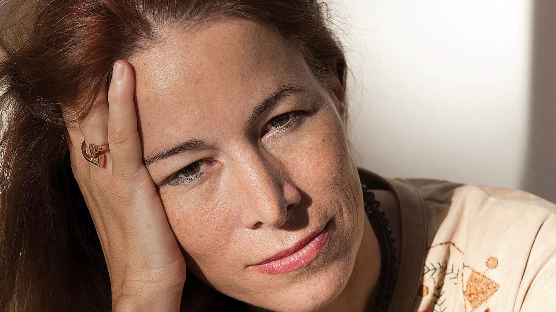 Quién fue Anne Dufourmantelle, la filósofa que murió ahogada tras rescatar a dos niños