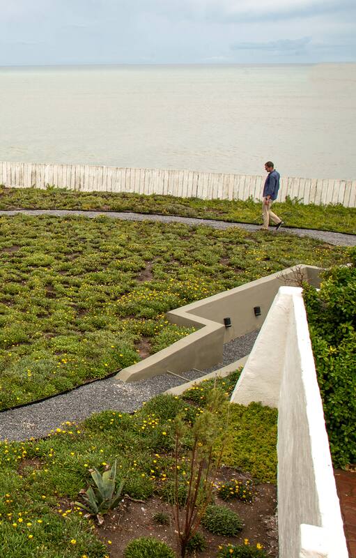 Un espectacular jardín marítimo en Necochea que se creó entre muchas personas y a lo largo de años