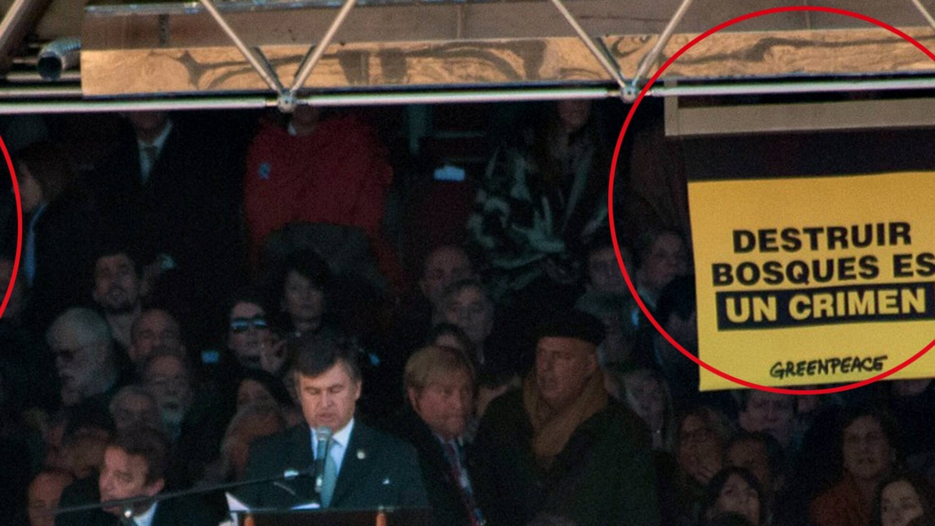 3 DE AGOSTO: los momentos posteriores a que, de forma remota, se activaron los dos dispositivos que dejaron caer las banderas que decían: "Ganaderos basta de desmontes" y "Destruir montes es un crimen".