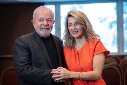 30/03/2022 La vicepresidenta segunda, Yolanda Díaz, con el expresidente brasileño Lula da Silva. POLITICA TWITTER YOLANDA DÍAZ