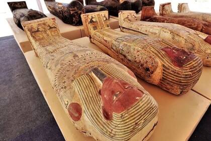 30/05/2022 Sarcófagos desenterrados en Saqqara POLITICA INVESTIGACIÓN Y TECNOLOGÍA MINISTERIO DE TURISMO Y ANTIGÜEDADES