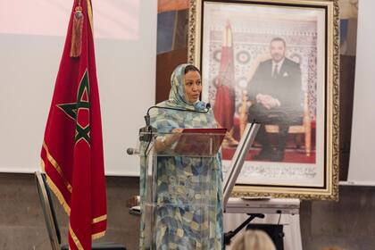 30/07/2023 La cónsul de Marruecos en Canarias, Fatiha El Kamouri, durante la celebración del XXIV Aniversario de la Exaltación al Trono de Su Majestad el Rey Mohammed VI en Las Palmas de Gran Canaria. La cónsul de Marruecos en Canarias, Fatiha El Kamouri, ha destacado durante la celebración del XXIV Aniversario de la Exaltación al Trono de Su Majestad el Rey Mohammed VI el importante papel que el reino alauí desempeña como puente entre las empresas canarias y africanas. El evento, celebrado en el Hotel Santa Catalina de Las Palmas de Gran Canaria, reunió a representantes de la sociedad canaria, marroquí y de la comunidad internacional y sirvió para afianzar las relaciones entre estos territorios. POLITICA ESPAÑA EUROPA ISLAS CANARIAS CONSULADO DE MARRUECOS EN CANARIAS