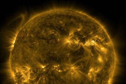 31-03-2022 El Sol libera una potente llamarada de la clase más intensa.  El Sol emitió una llamarada solar significativa el 30 de marzo, alcanzando su punto máximo a la 18.35 UTC, que ha sido clasificada como clase X, la más intensa en la escala.  POLITICA INVESTIGACIÓN Y TECNOLOGÍA NASA