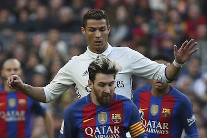 Volver a vestir la camiseta de Real Madrid es una cuenta pendiente, pero también es posible que juegue con Messi en el PSG