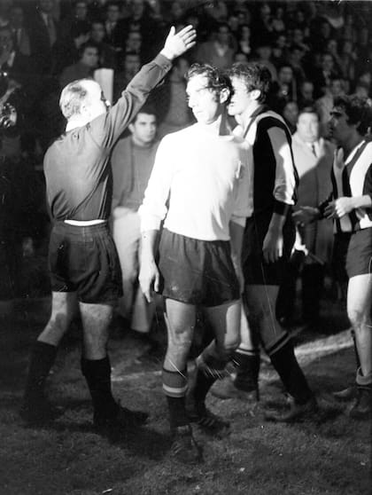 39) Un iluminado de la causa: Carlos Salvador Bilardo, símbol del León