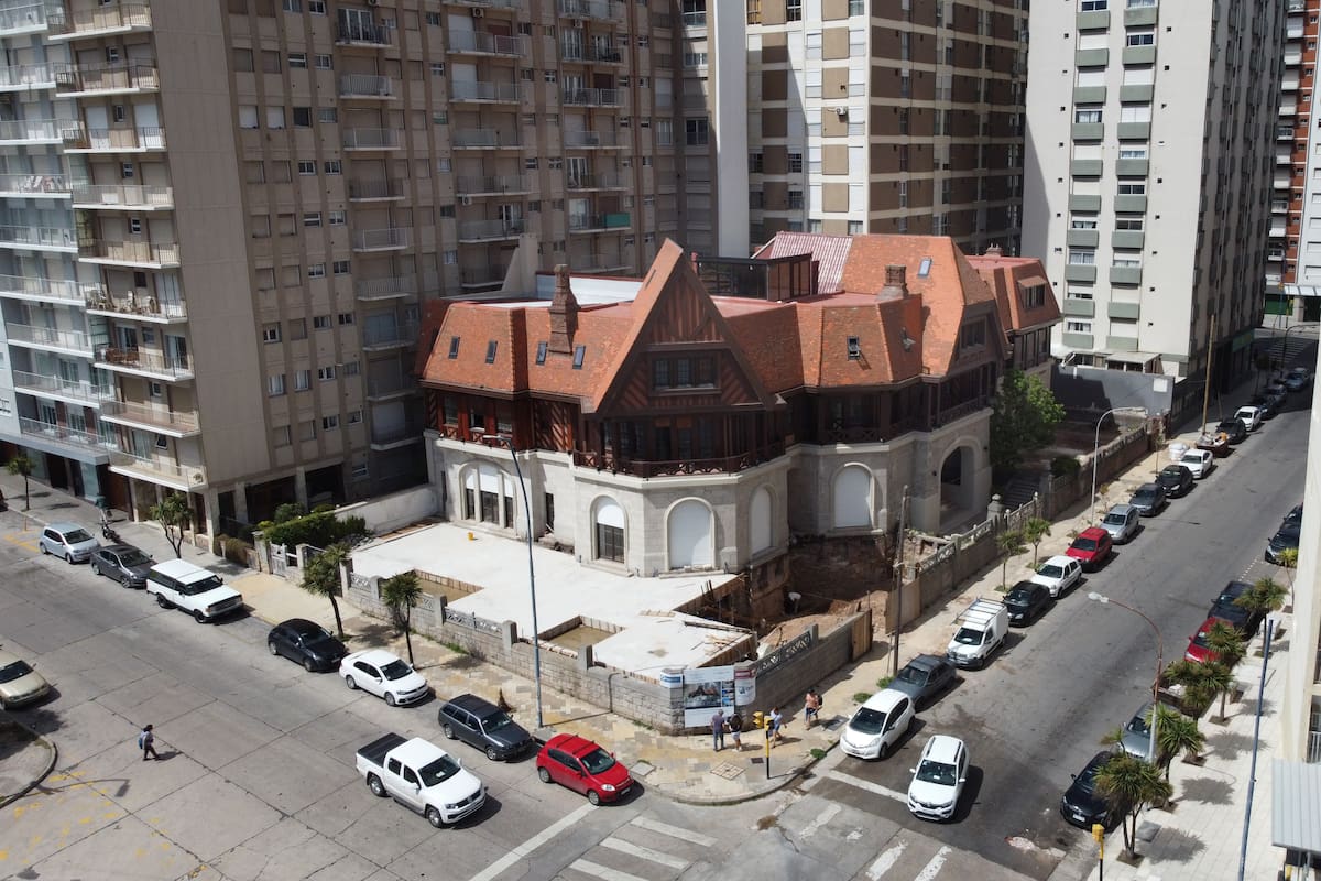 La joya arquitectónica frente al mar que fue sede del museo Vilas, estuvo usurpada y ahora tendrá un nuevo destino