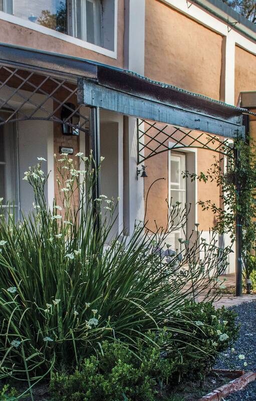 La transformación de un jardín rural que supo respetar el espíritu del pasado