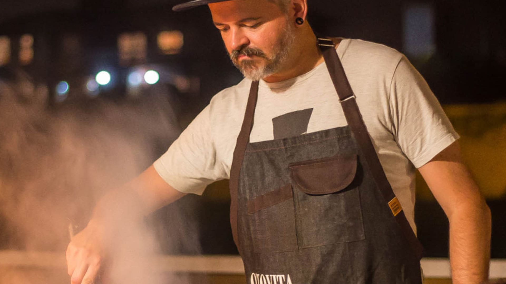 De viaje con El Gordo Cocina, el venezolano que hace furor con sus recetas