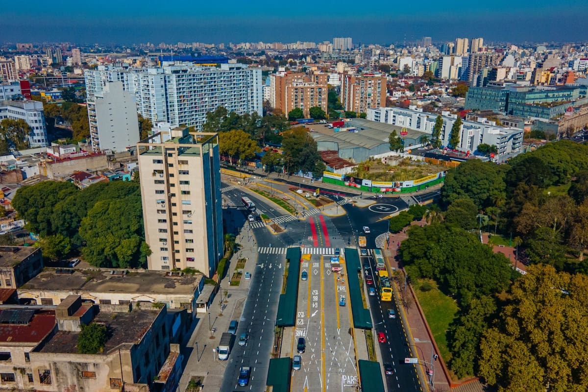 Nuevo metrobús: completan la obra pendiente que demandó la demolición de edificios en una zona clave de la ciudad