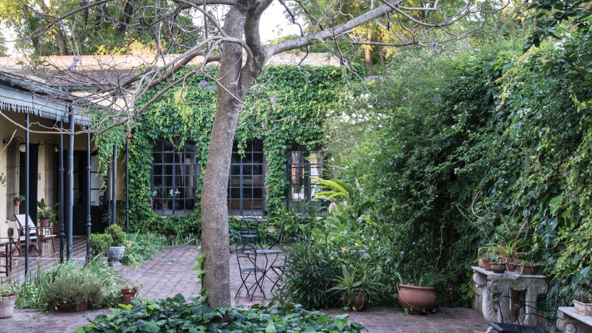 San Antonio de Areco: un jardín más allá de las modas, en el corazón de una casa del siglo XIX que hoy recibe turistas