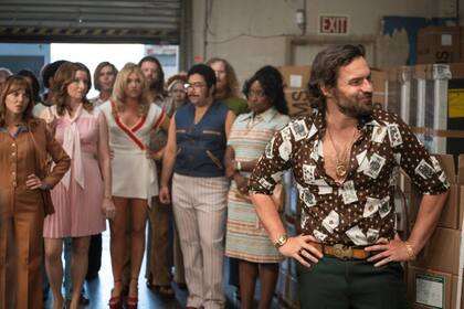 4 cosas que tenés que saber si querés ver Minx, la nueva comedia de HBO que protagonizan Ophelia Lovibond, Jake Johnson y Jessica Lowe.