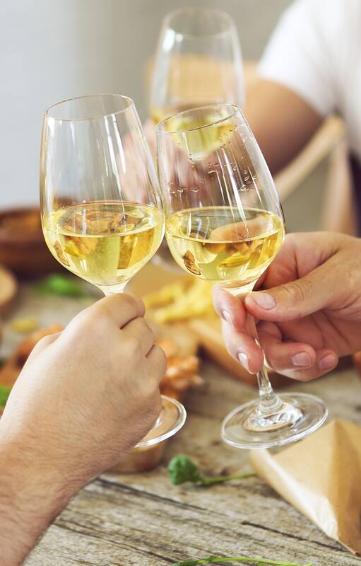 Vinos y achuras. Una lista de los blancos que mejor maridan con una parrillada