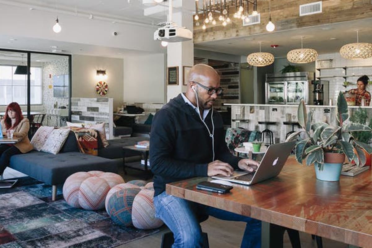 ¿Qué es el co-living, la nueva modalidad de alojamiento turístico?