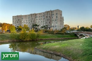 Un proyecto a orillas del río Luján que conjuga arquitectura, paisajismo y naturaleza