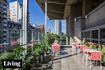 El secreto mejor guardado de Recoleta: cómo es el café ubicado en la terraza de la Biblioteca Nacional