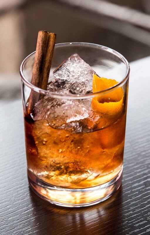 Cócteles: los tragos de solo tres ingredientes que están de moda