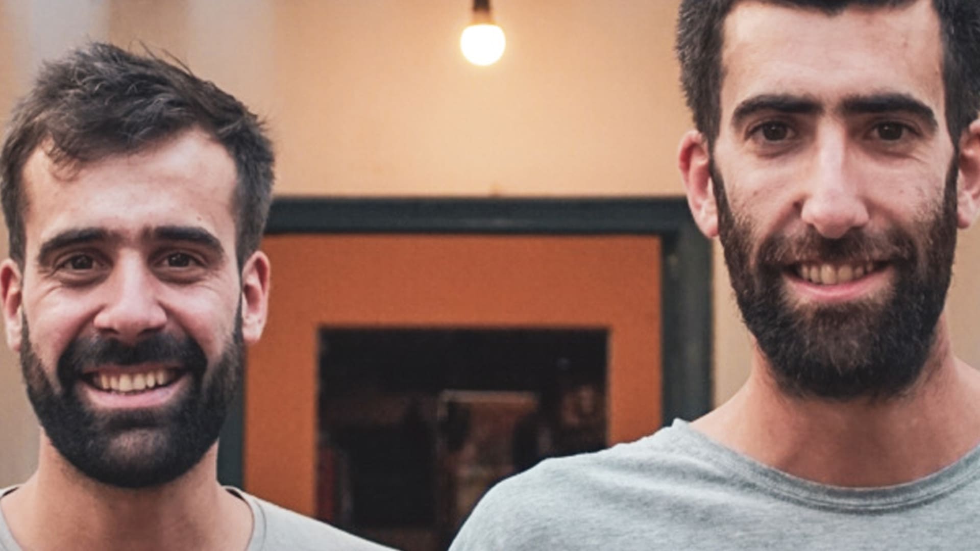 En Chapadmalal: son hermanos y convirtieron un galpón familiar en una exitosa cervecería