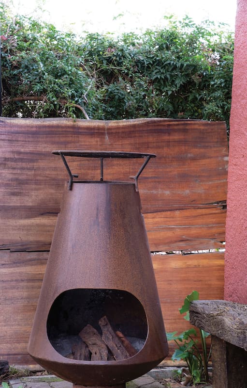 Fogones y parrillas para darle calidez a los espacios al aire libre