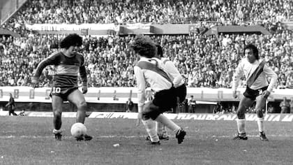 Maradona era la figura del Boca de Marzolini que salió campéon en el Metro '81