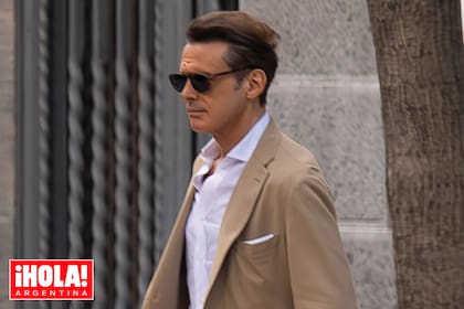 5 de julio. El cantante sale del centro capilar Bojanini Experts.