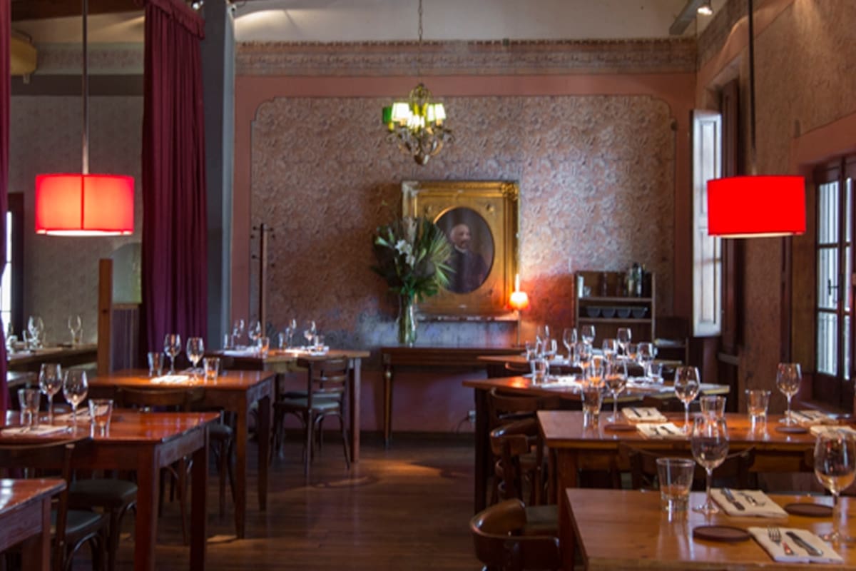 Un restaurante y el barrio que Antonio Berni pintó en un cuadro, hoy son furor