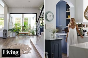 Renovaron su casa de Punta Chica con una cocina azul, escritorio para compartir y un tercer piso con pileta