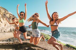 Viajes para despedir la soltería: 4 planes para disfrutar entre amigas