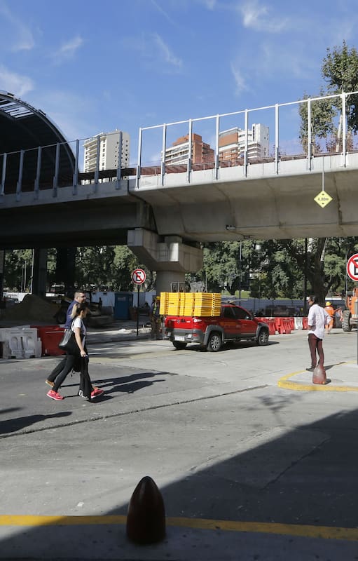 Viaducto del tren Mitre: reabrieron la calle Juramento sin barreras