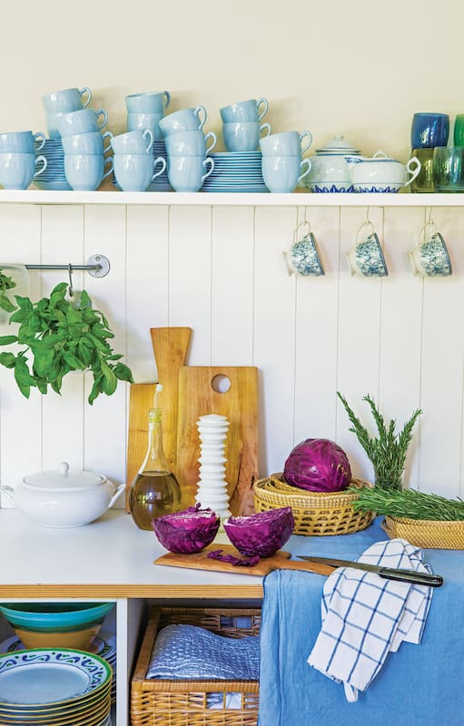 Ideas para hacerte una cocina en la gama del azul, a partir de los muebles o de detalles mínimos