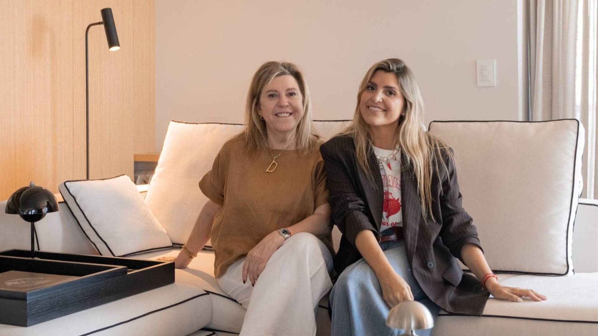 Una arquitecta diseñó el piso donde sus padres se sienten cómodos y felices tras dejar la casa familiar de décadas