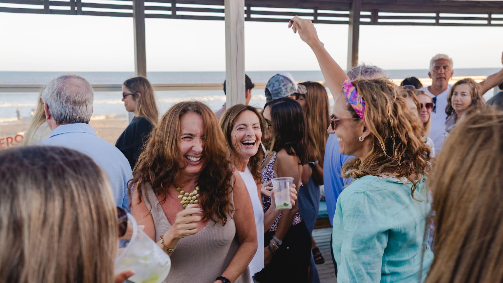 After Beach en Costa Esmeralda: música, sunset y beneficios exclusivos de Galicia Éminent