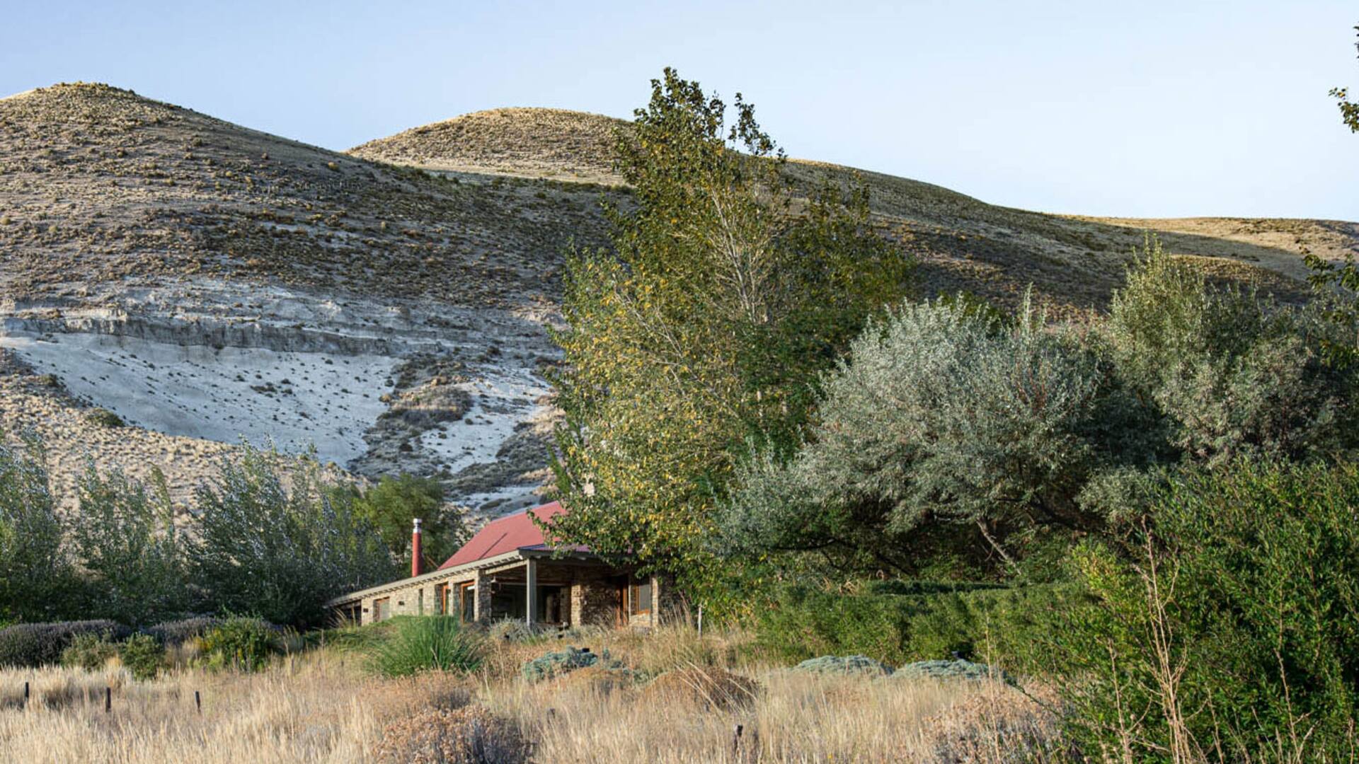 Entre la estepa y la montaña. Un lodge patagónico que reúne naturaleza y servicios de excelencia