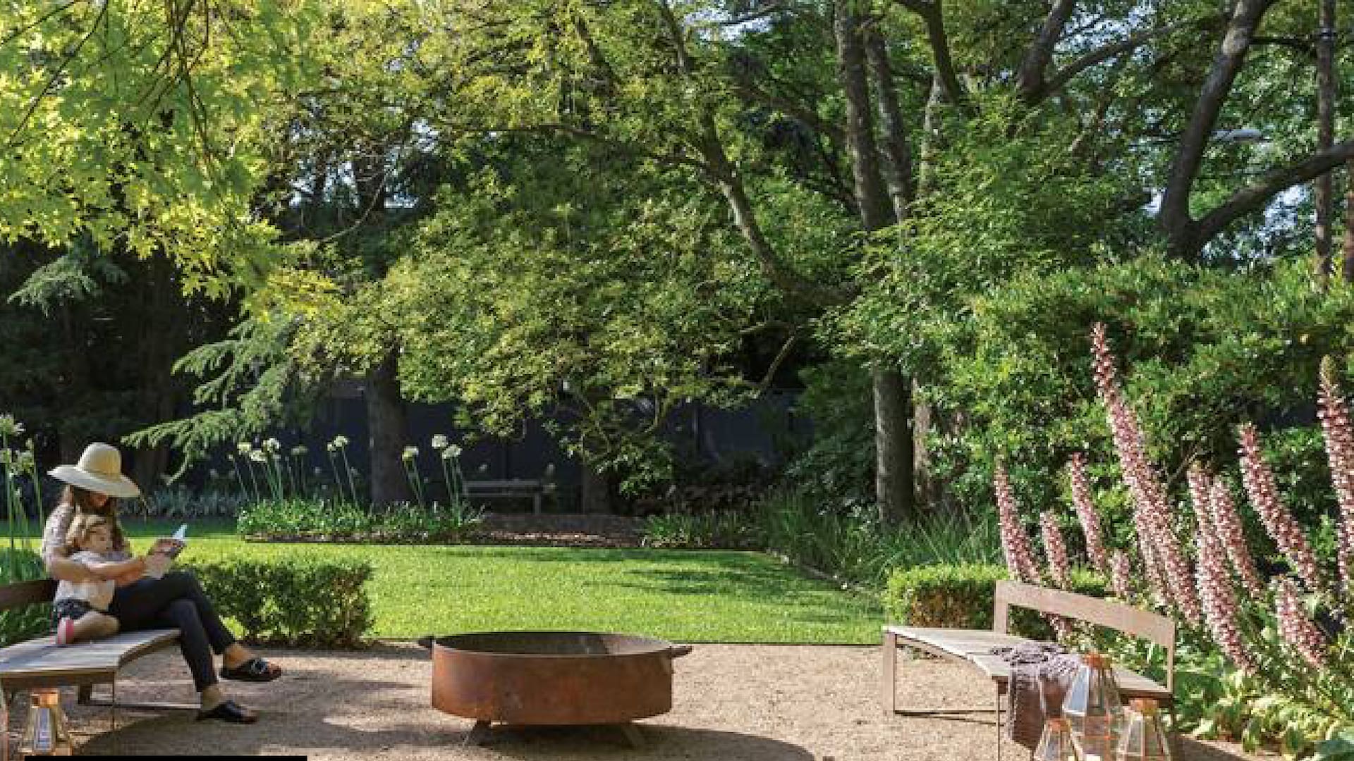 Te mostramos 10 modelos de fogoneros, imán de encuentros en patios, terrazas y jardines