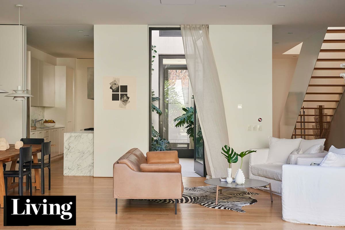 En Bajo Belgrano: una casa con luz natural y vistas al cielo en cada uno de sus ambientes