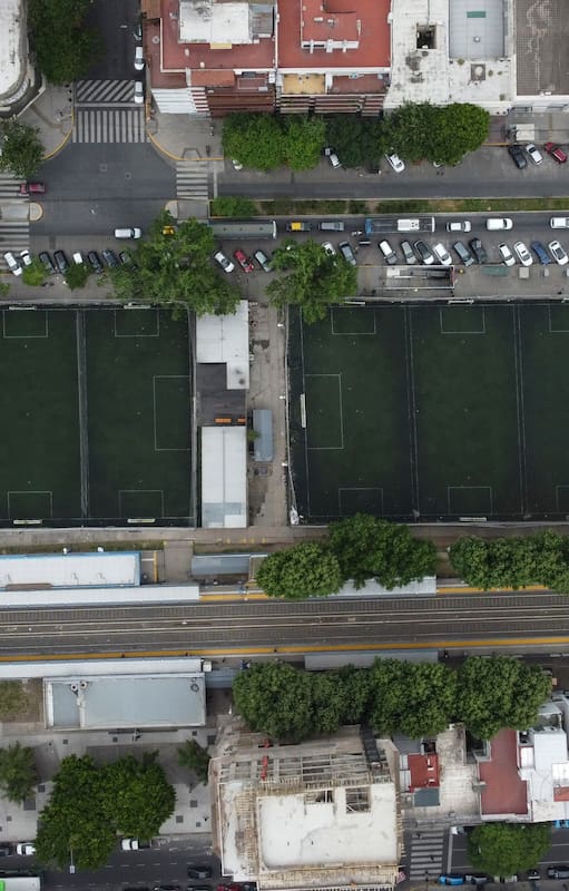 Tensión por el destino de un lote en Villa Urquiza que la Ciudad ya ordenó desalojar