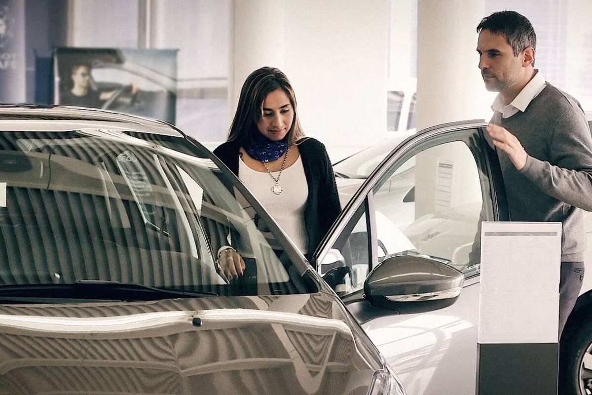 Consumo. Compra de autos, una opción de las clases media y alta para dolarizarse