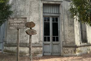 El almacén de 1914 atendido por “la última bolichera” que desborda cada fin de semana