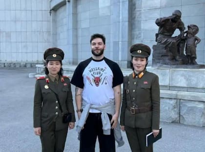 98 personas participaron en el primer viaje grupal a Corea del Norte realizado por la agencia de viajes rusa Vostok Intru el pasado mes de febrero. El número de participantes disminuyó a 48 el mes siguiente.