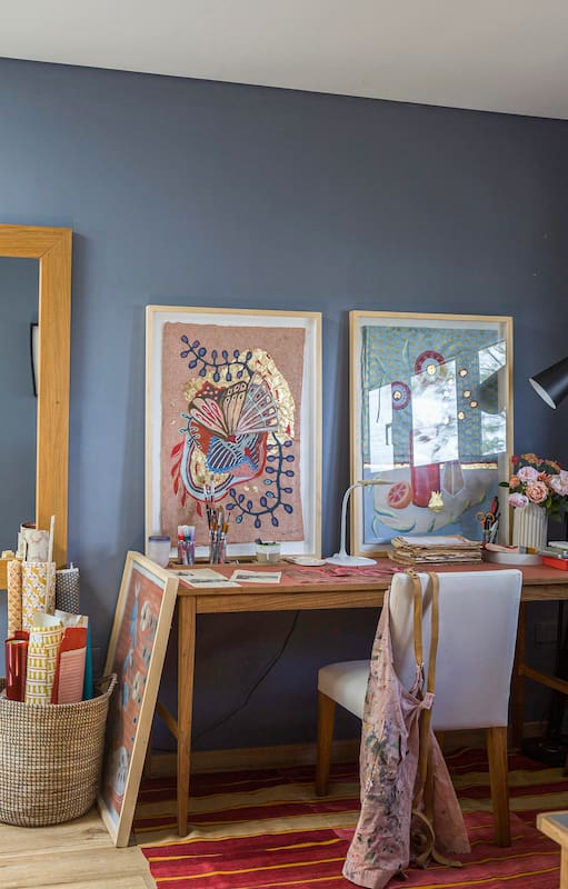 La casa de una escenógrafa y artista que fue cambiando al ritmo de su familia