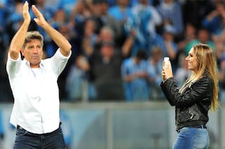 Renato Gaúcho, DT de Gremio: la noche, "cinco mil mujeres" y reclama su estatua