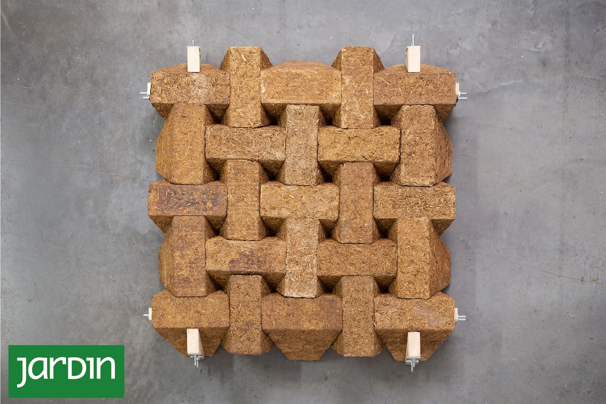Los innovadores ladrillos que producen una huella de carbono seis veces más baja que los tradicionales