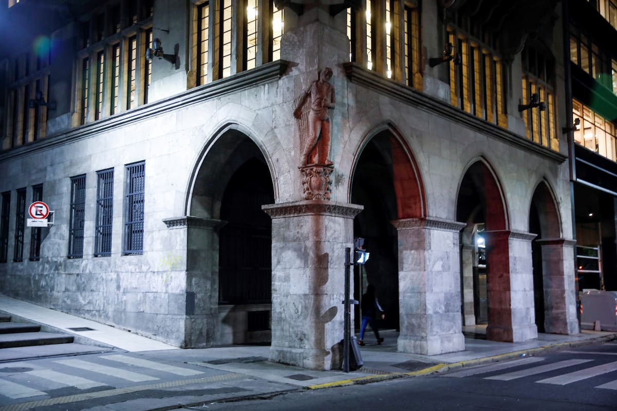 El emblema arquitectónico porteño que se volvió una zona de pobreza y exclusión
