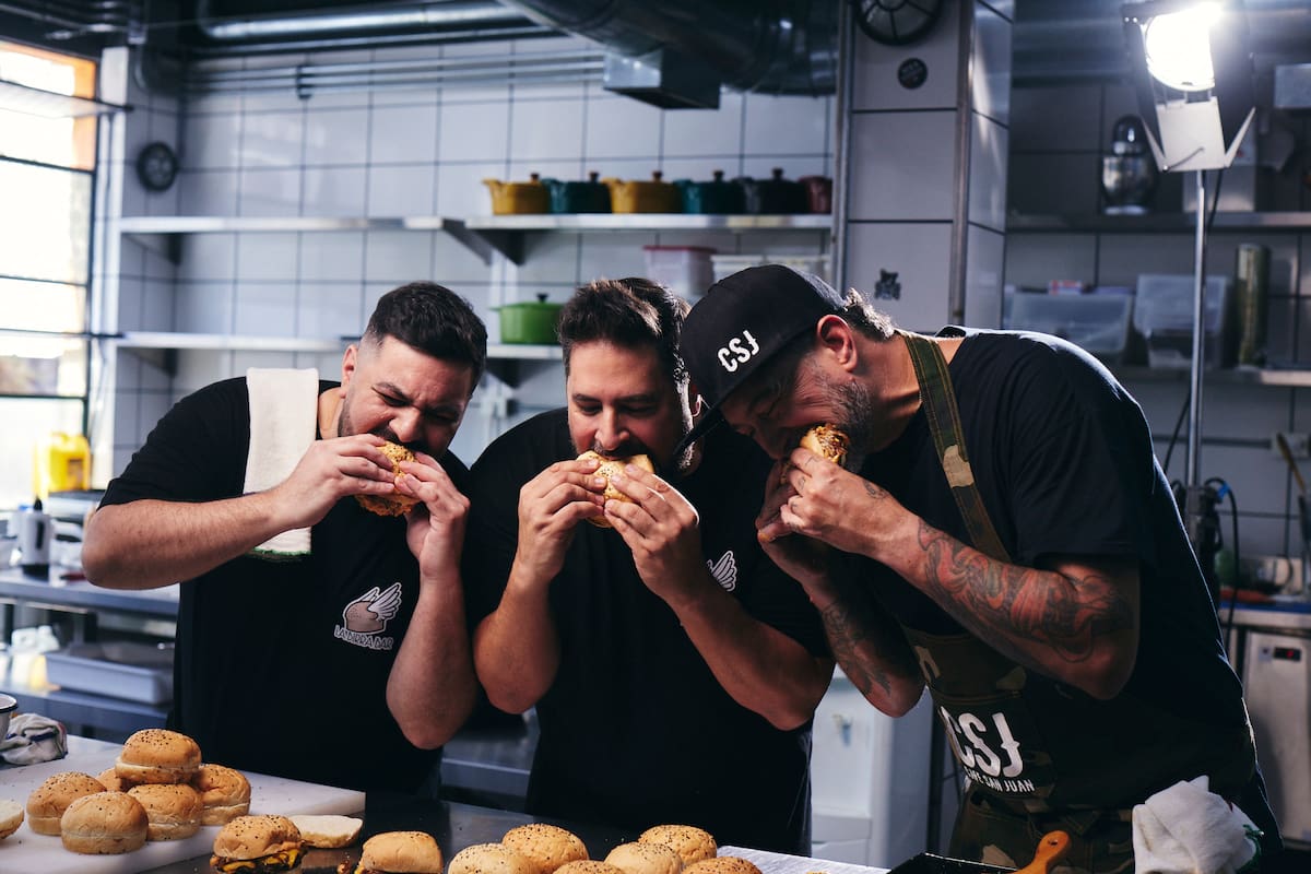 La Burger: una creación de Lele Cristobal y La Birra Bar llega a las Paradas Sangucheras de AXION energy