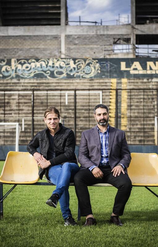 Es futbolista y creó una app para contactar jugadores profesionales con clubes
